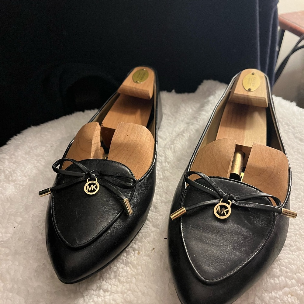 Lot of designer flats in size 10